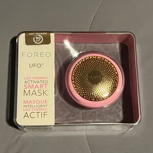 FOREO UFO LED Smart Mask in Pink and Gold
